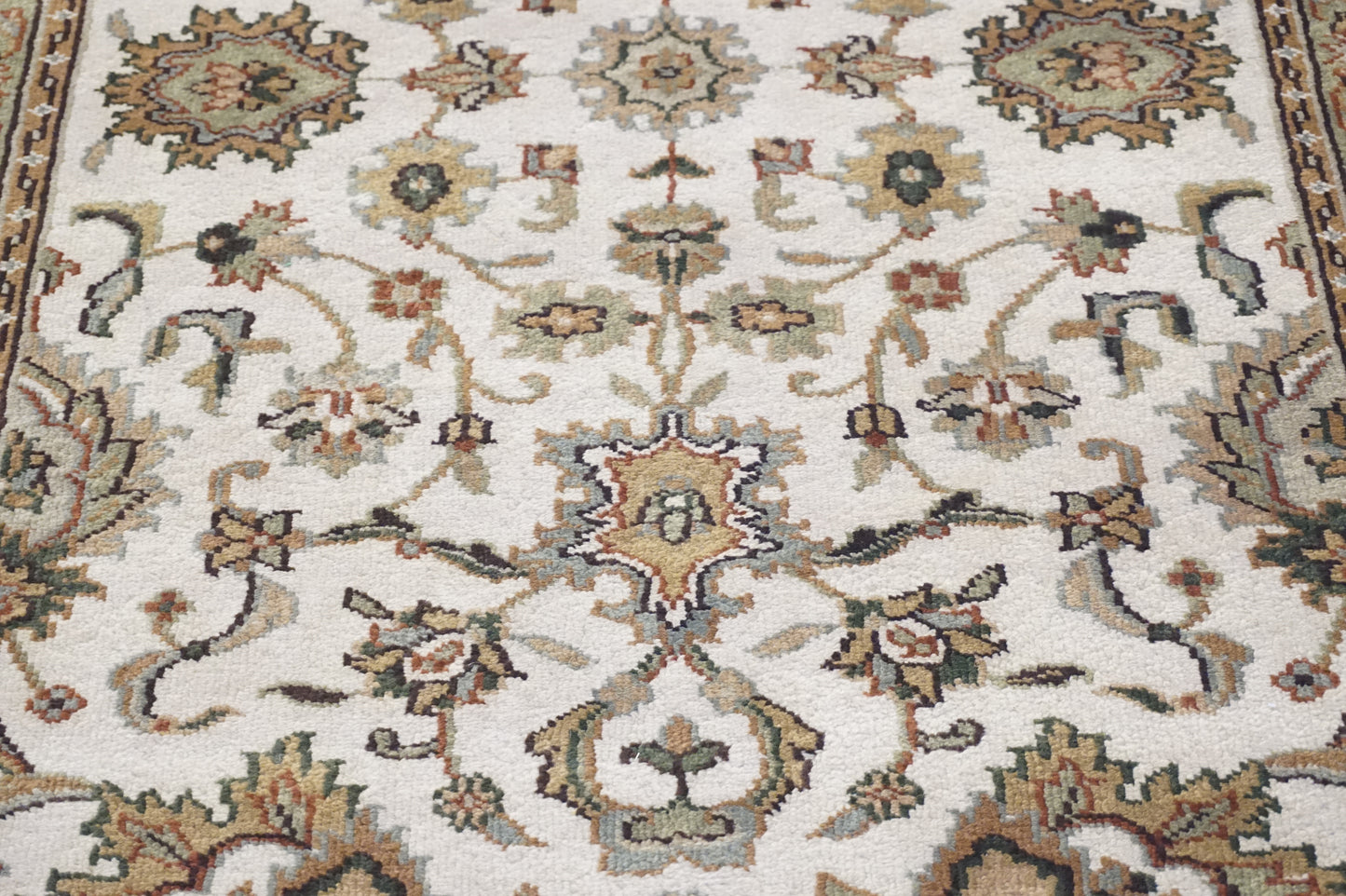 Traditional Baize*l.Green 679 4x6 Hand Knotted Area Rug from India