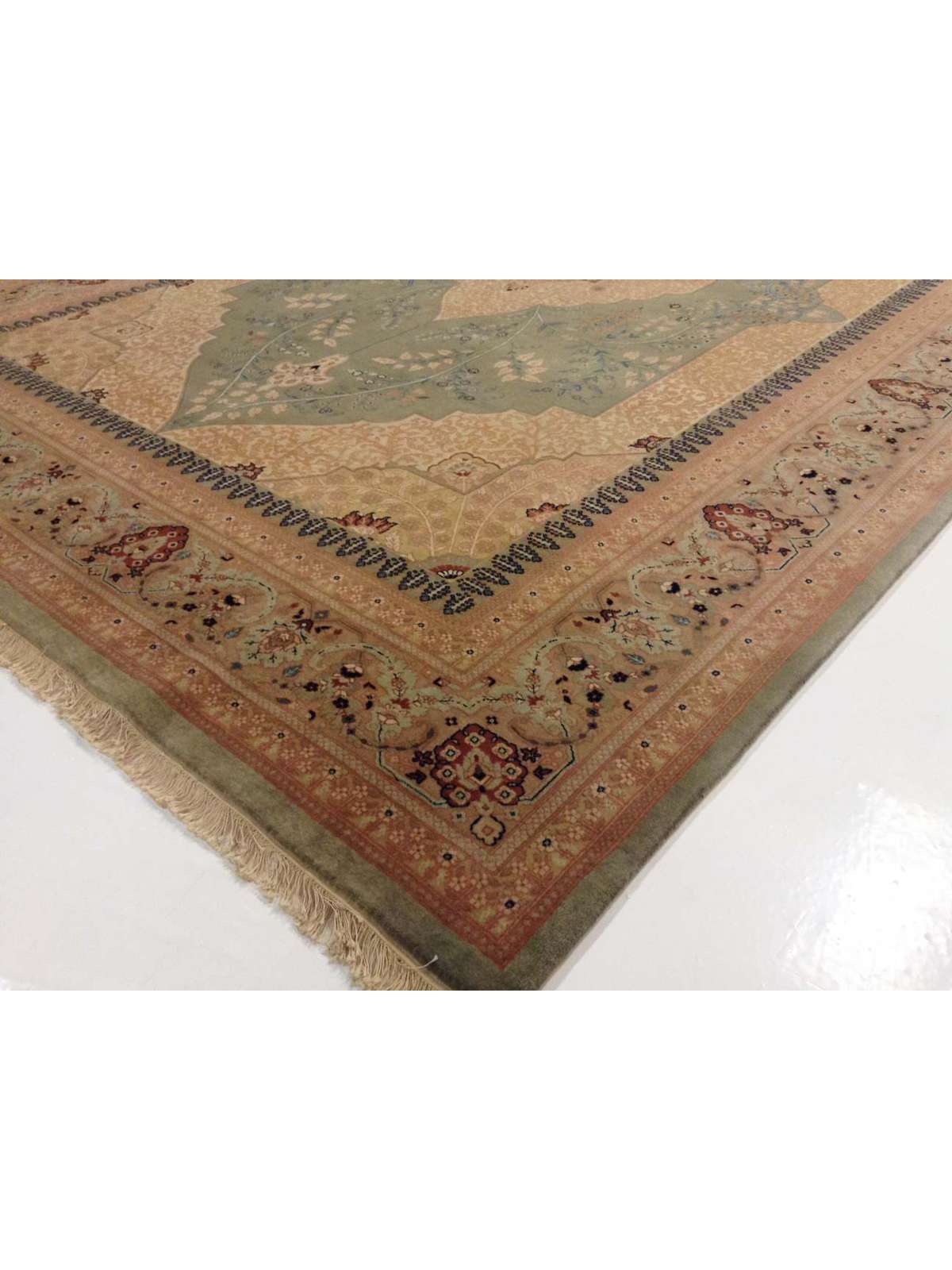 Traditional S.Green HJ-4 7x10 Hand Knotted Area Rug from India