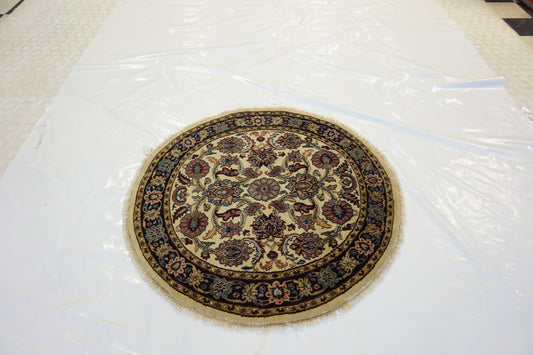 Traditional Ivory SK 4ft Round Hand Knotted Area Rug from India