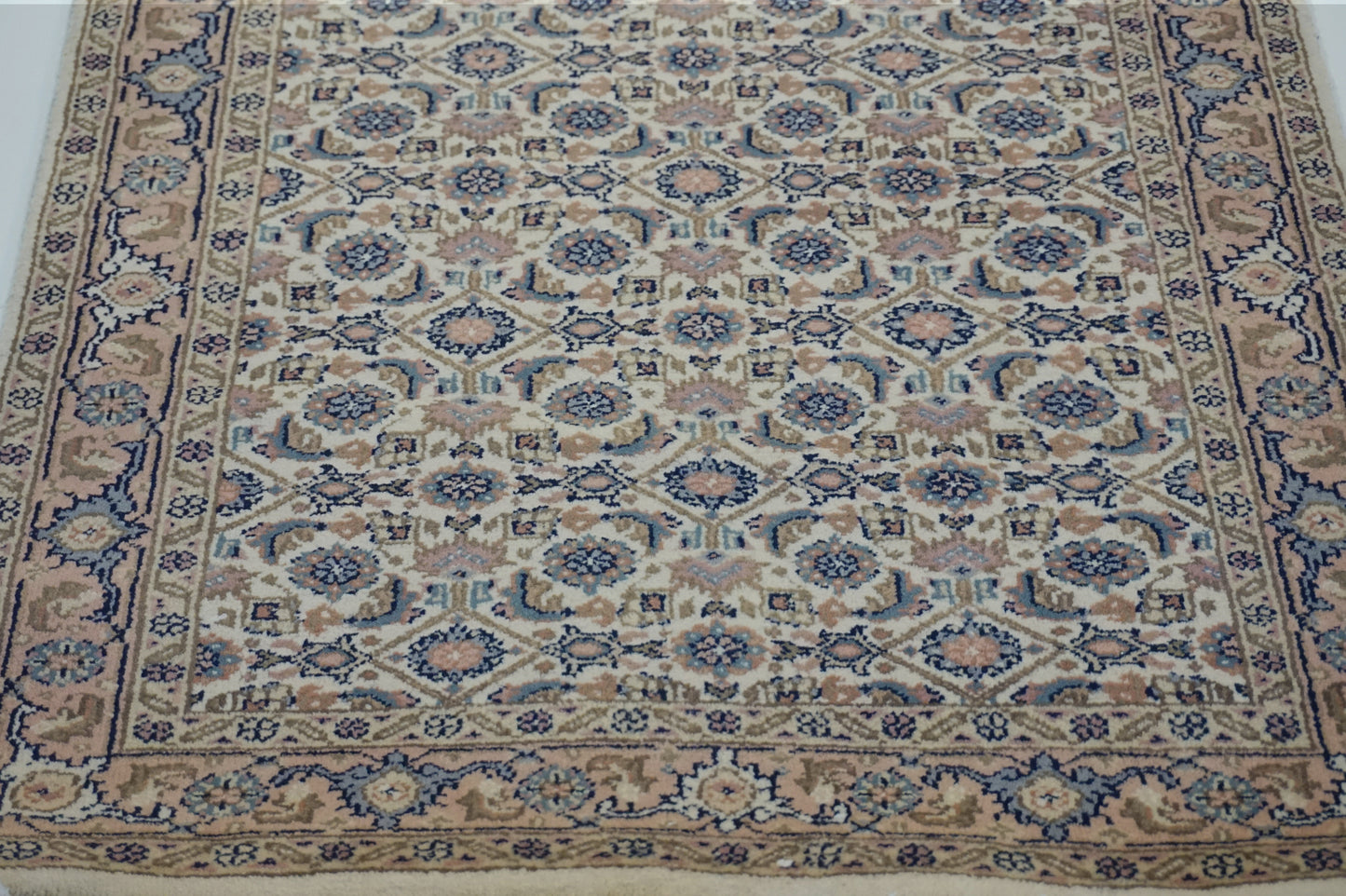 Traditional Ivory SK Oversize Hand Knotted Area Rug from India