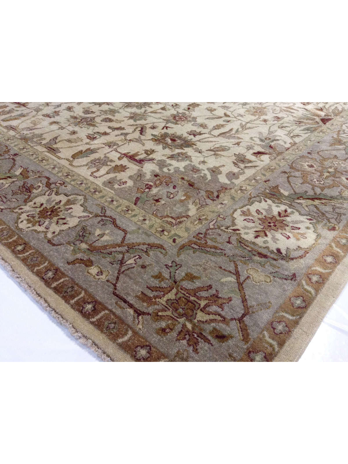 Traditional Bedge GCH-1 8x10 Hand Knotted Area Rug from India