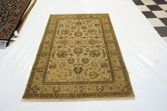 Traditional Ivory SF-121 4x6 Hand Knotted Area Rug from India