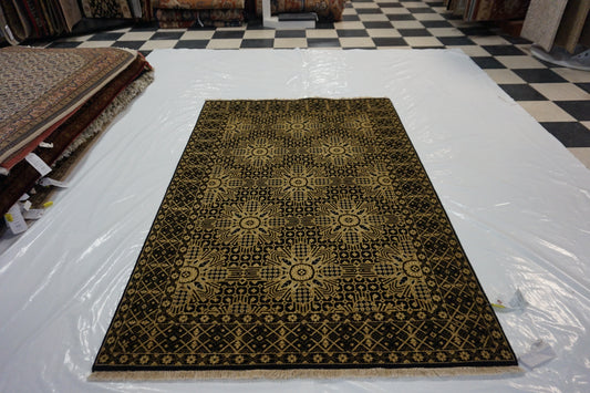 Traditional Black SE-215 4x6 Hand Knotted Area Rug from India