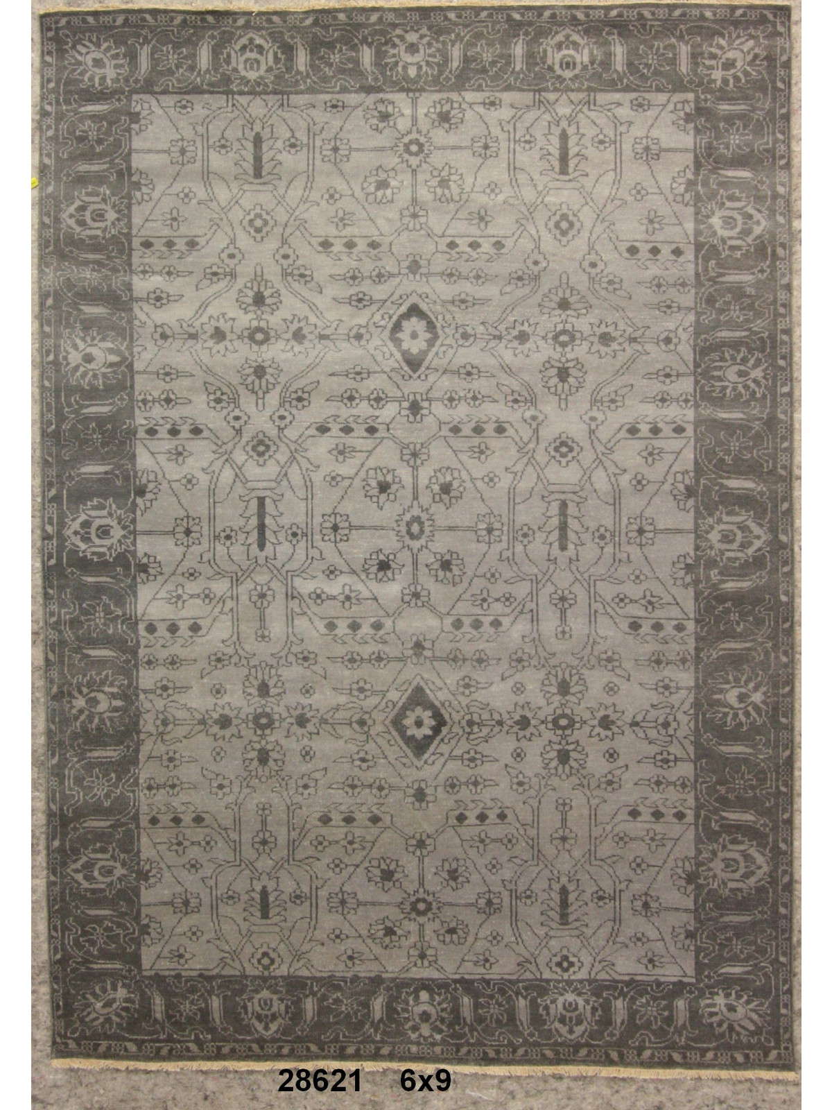 Traditional Grey.Lgrey P-7 6x9 Hand Knotted Area Rug from India