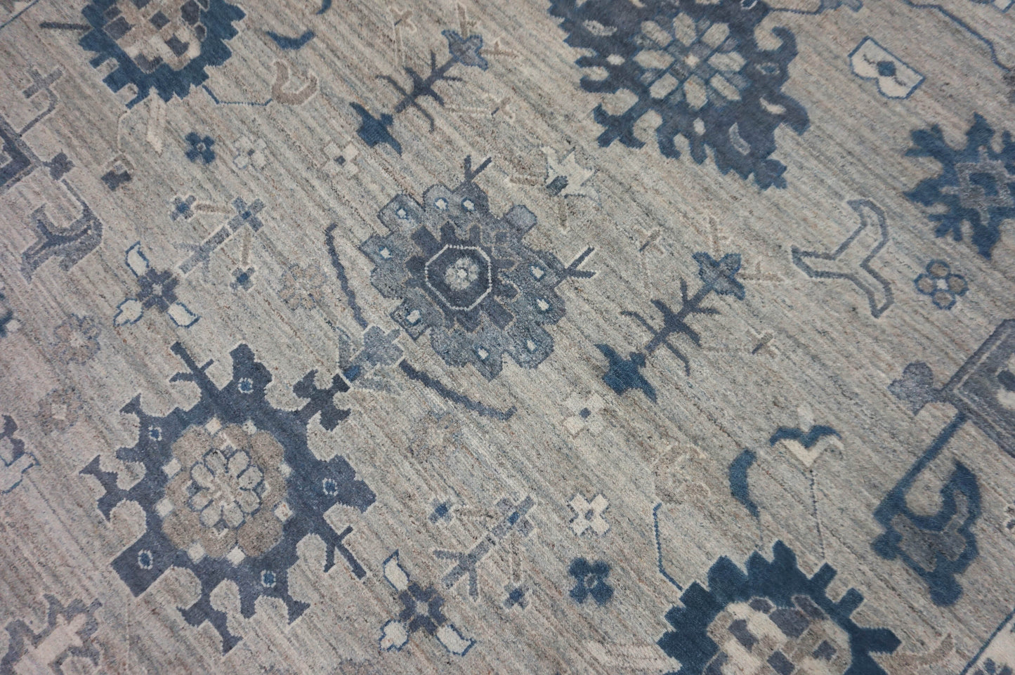 Traditional Grey MC-01 10x14 Hand Made Area Rug from Persian