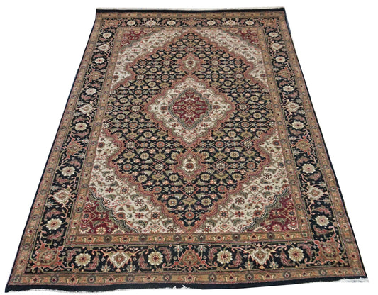 Traditional Black MAHI 4x6 Hand Knotted Area Rug from India