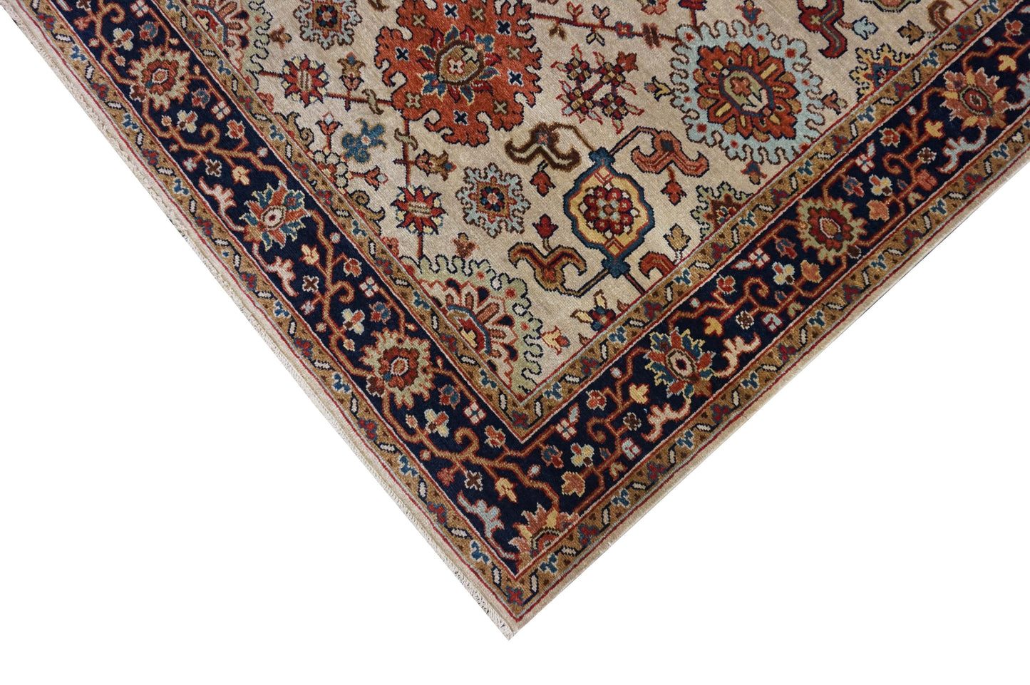 Traditional Cream 105 4x6 Hand Knotted Area Rug from India