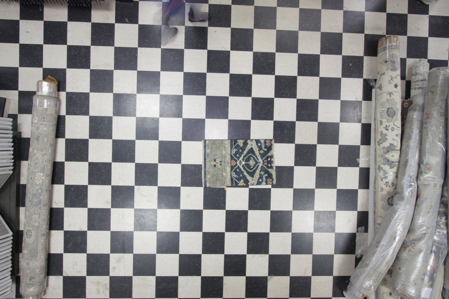 Traditional Navy AT-153 2x3 Hand Knotted Area Rug from India