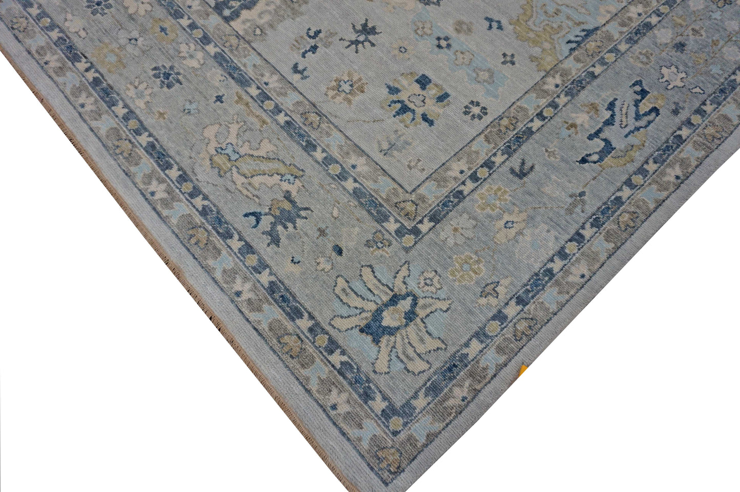 Traditional Silver AT-146 10x14 Hand Knotted Area Rug from India