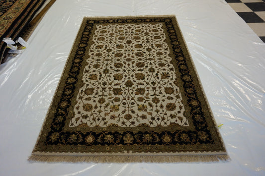 Traditional Beige BC-165 4x6 Hand Knotted Area Rug from India