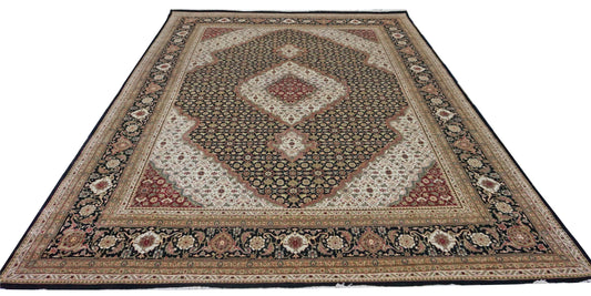 Traditional Blac MAHI 8x10 Hand Knotted Area Rug from India