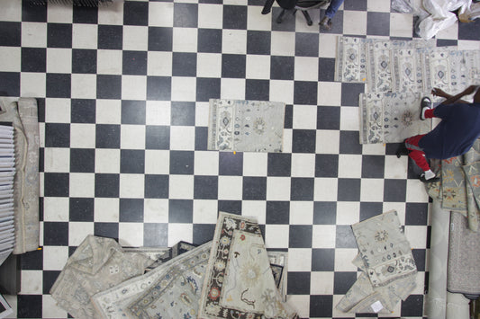 Traditional Silver AT-125 2x3 Hand Knotted Area Rug from India