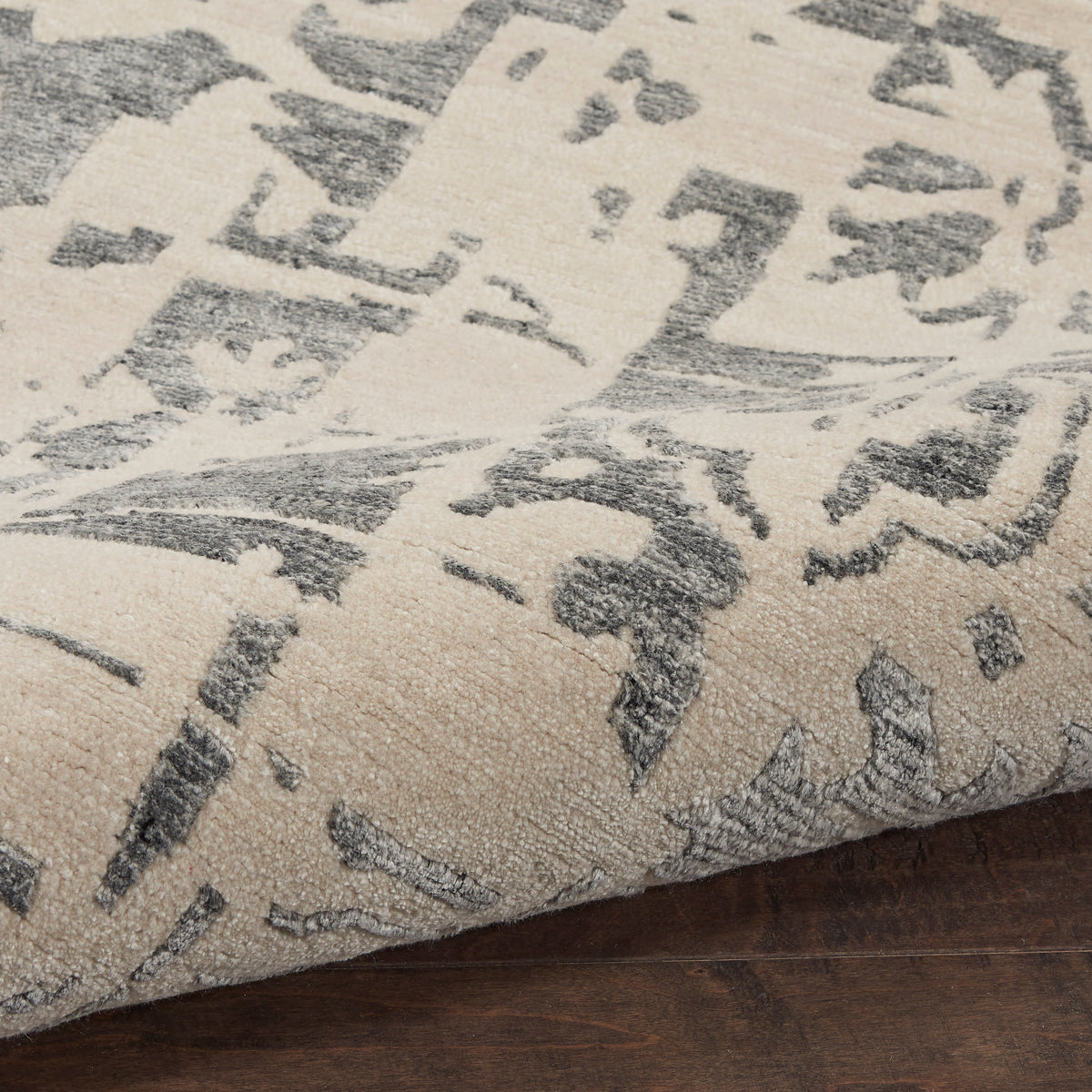 Nourison Home Silk Shadows Sha19 Area Rugs Collection