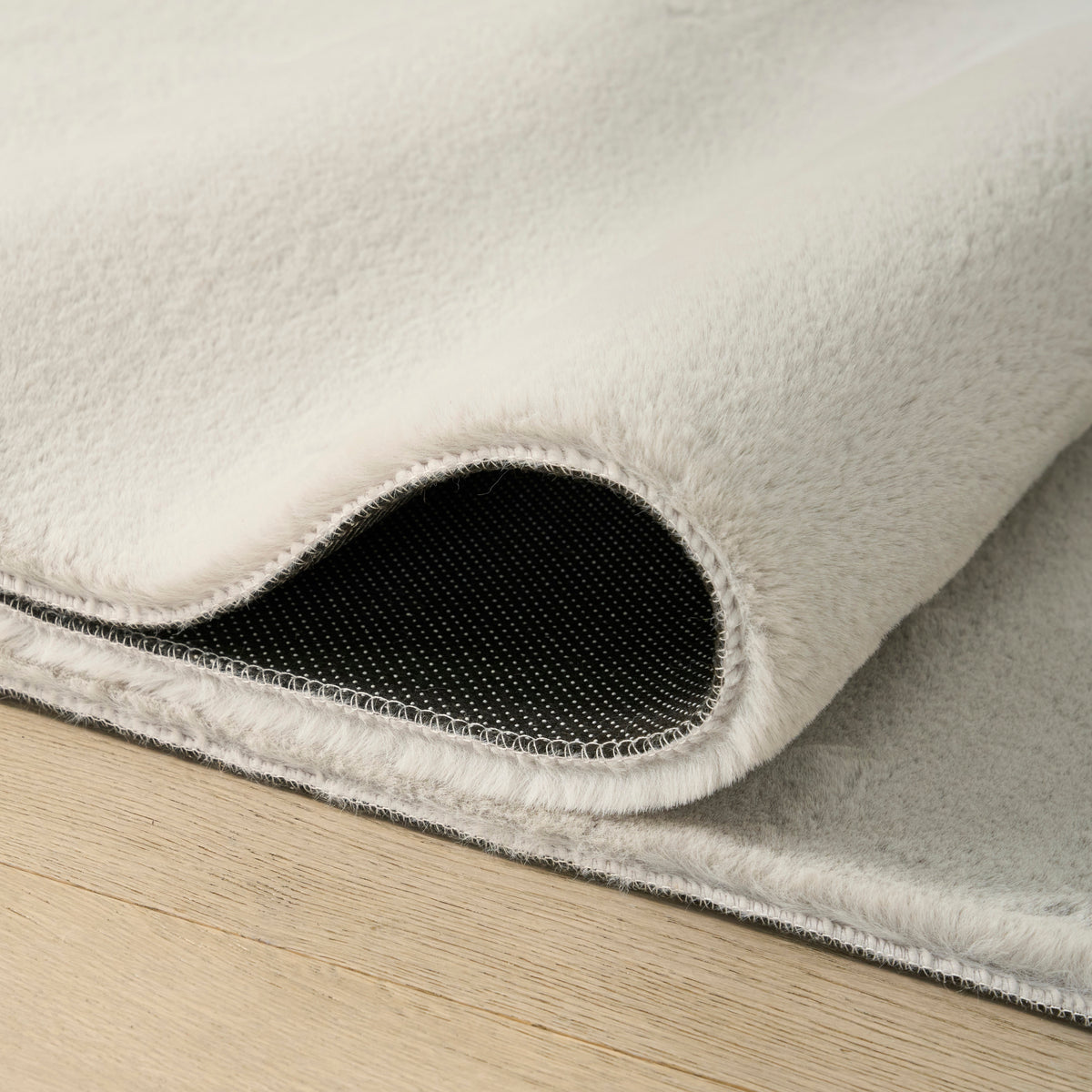 Nourison Home Soft Plush Rabbit Fur Sff01 Area Rugs Collection